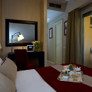 Dei Borgognoni 4*, Rome Italy